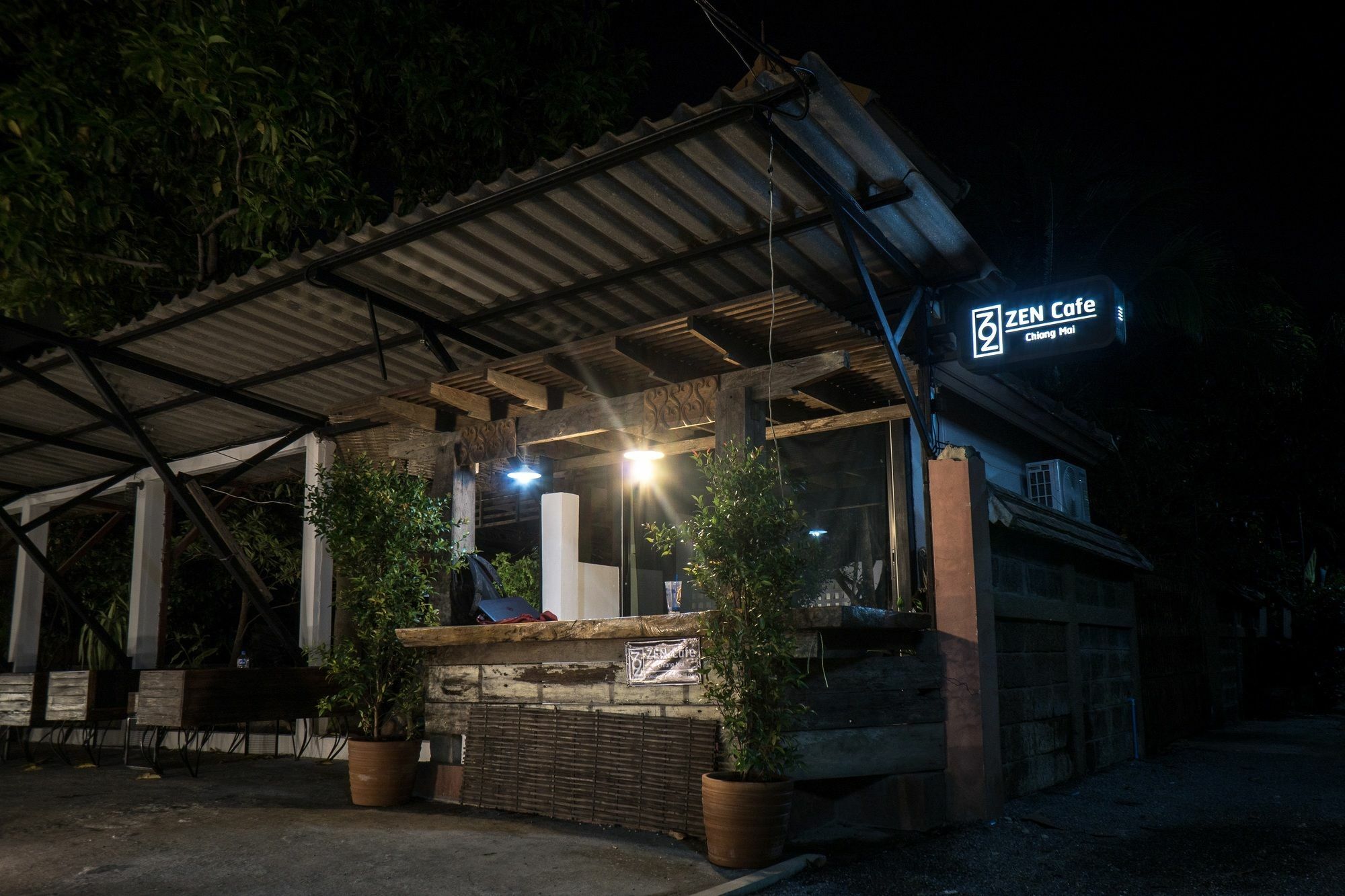 Zen Hostel Chiangmai Chiang Mai Zewnętrze zdjęcie